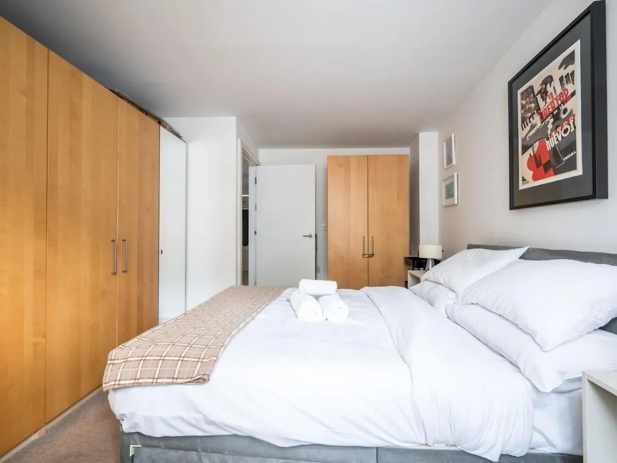 Cosy And Spacious Flat Near London Bridge